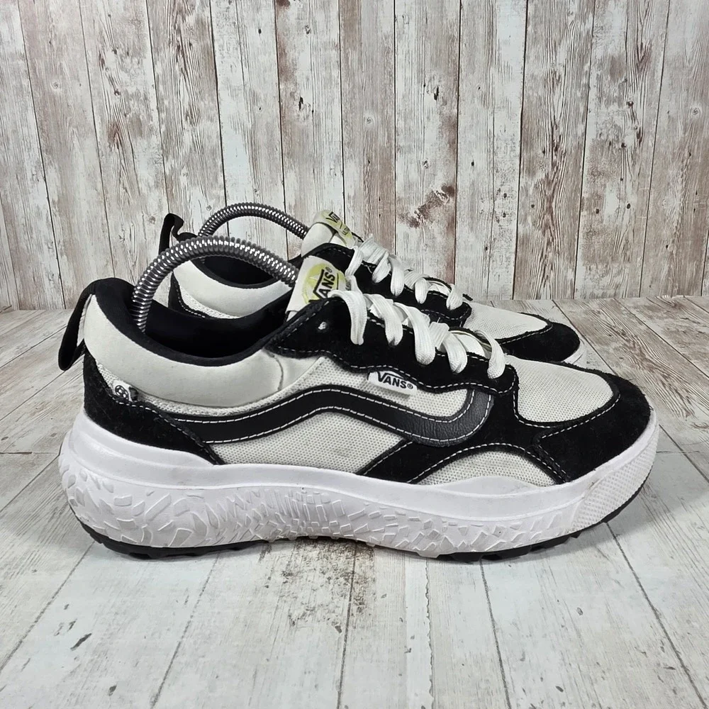 Vans UltraRange EXO Black White Suede Mesh Athletic Sneakers Womens 9 721356